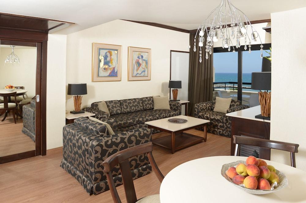 Palm Beach Hotel & Bungalows Lárnaca Exterior foto